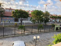 Casa à venda mobiliada – Cidade dos Funcionários